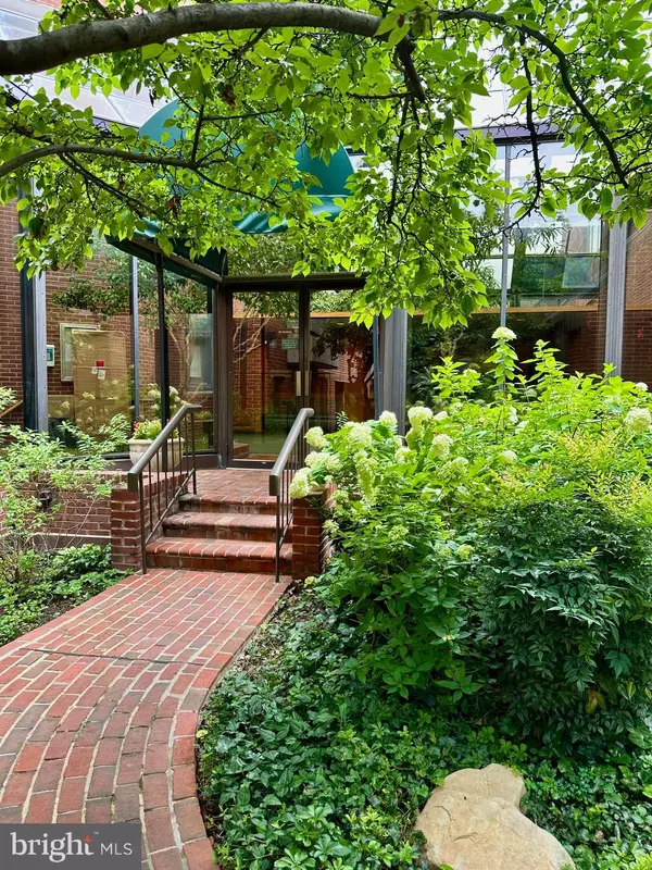 Washington, DC 20007,1080 WISCONSIN AVE NW #503W