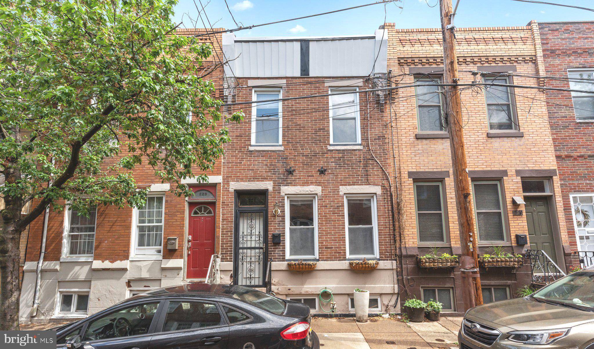 Philadelphia, PA 19148,227 MOUNTAIN ST