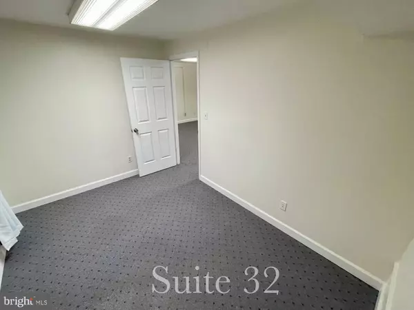 Wilmington, DE 19808,5201 W WOODMILL DR #32 LOWER
