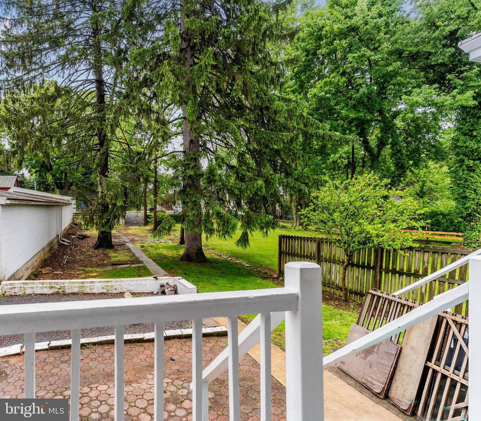 Carlisle, PA 17013,222 W POMFRET ST