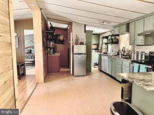 Crisfield, MD 21817,4770 DAUGHERTYTOWN RD #B