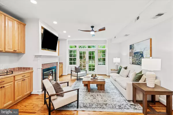 918 S SAINT ASAPH ST, Alexandria, VA 22314