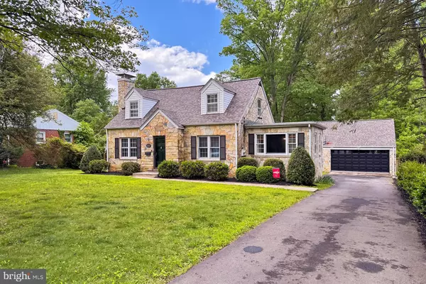 Falls Church, VA 22042,3064 HOLMES RUN RD