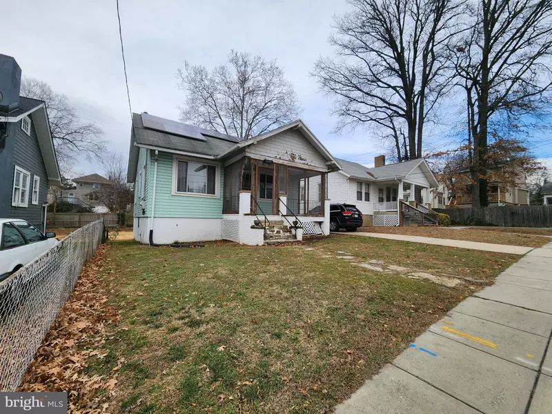 2838 27TH ST NE, Washington, DC 20018