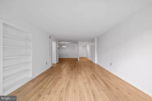 Arlington, VA 22202,1300 ARMY NAVY DR #415