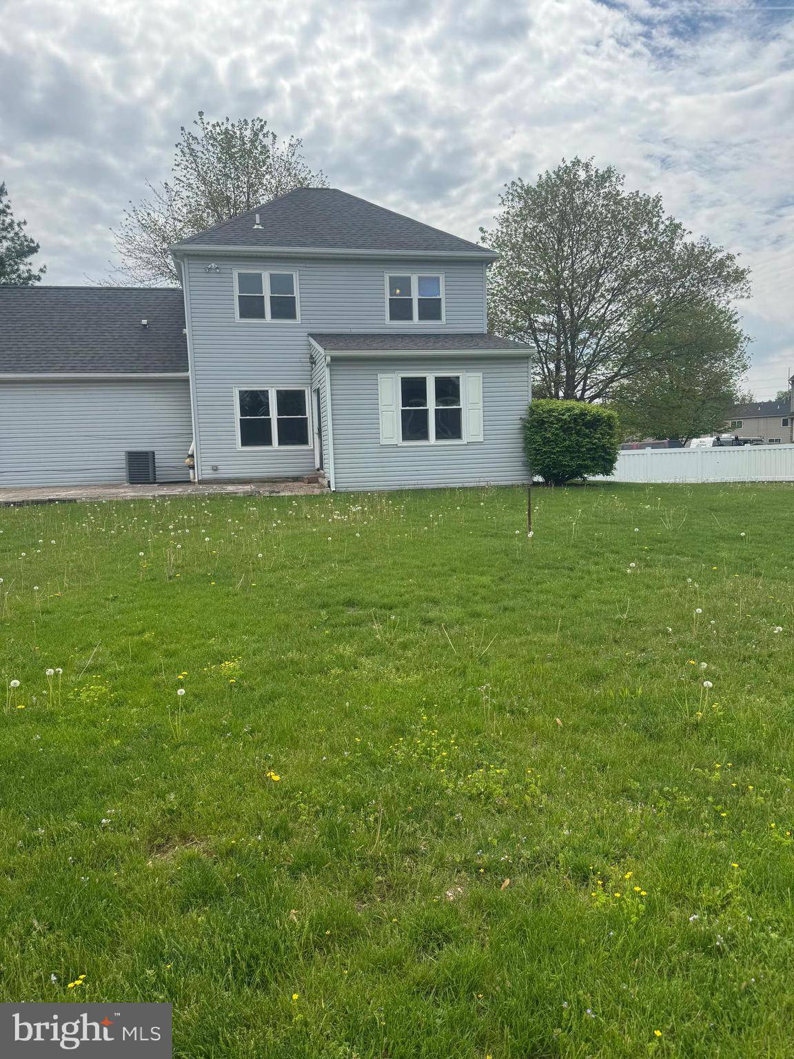 Lancaster, PA 17601,202 ROCKLAWN LN
