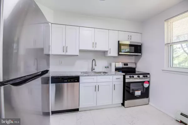 Burlington Township, NJ 08016,802 GARNET