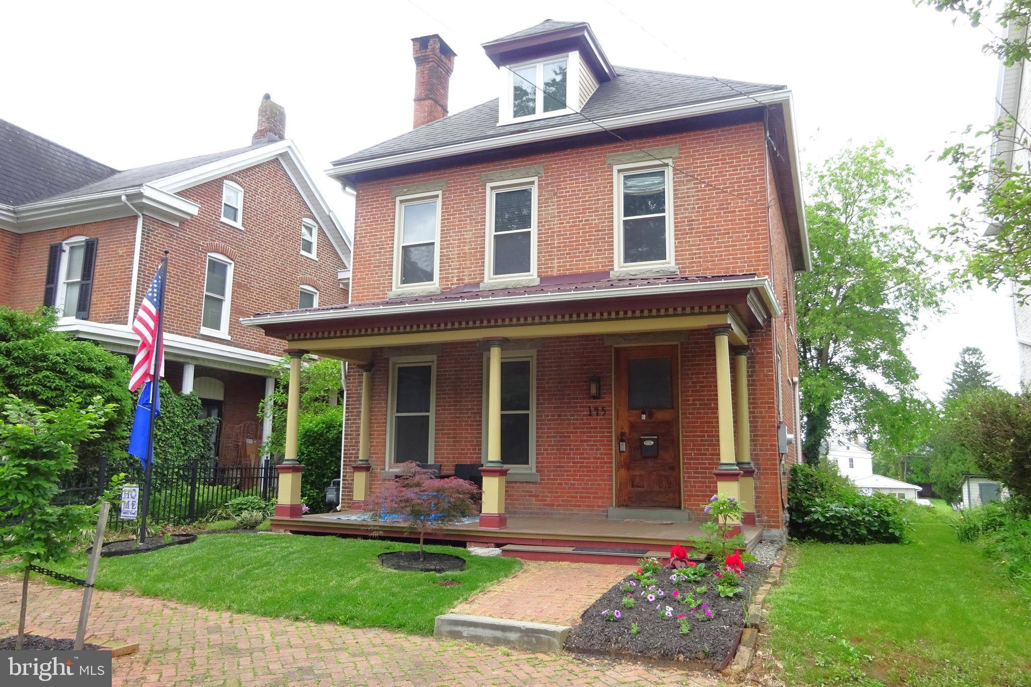 145 S WASHINGTON ST, Greencastle, PA 17225