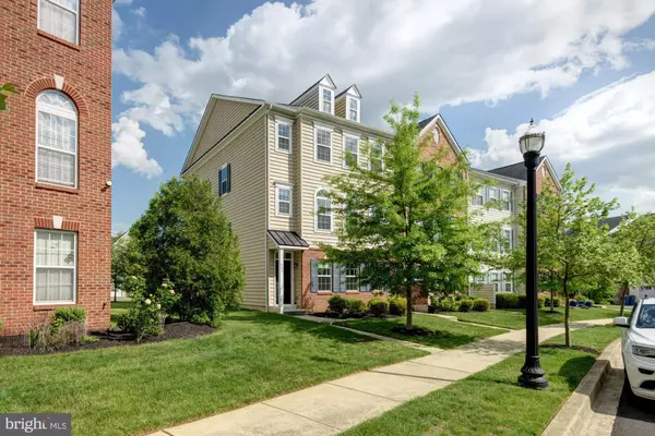 Bear, DE 19701,423 LEO LN