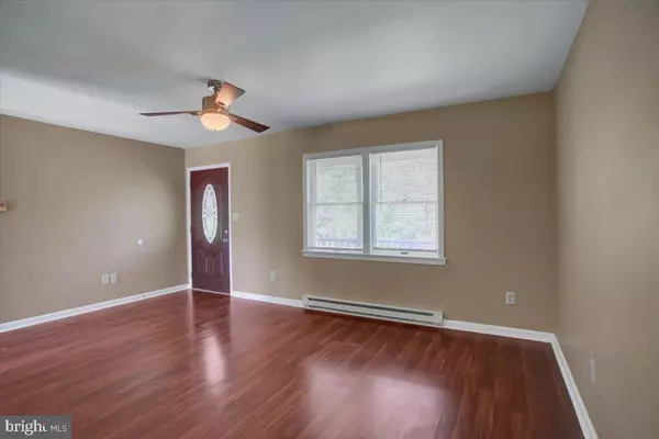 Chambersburg, PA 17202,1534 MEADOW GREEN LN