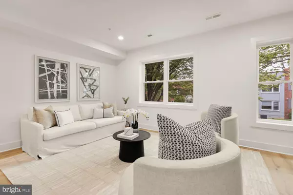 Washington, DC 20002,1325 ORREN ST NE #4