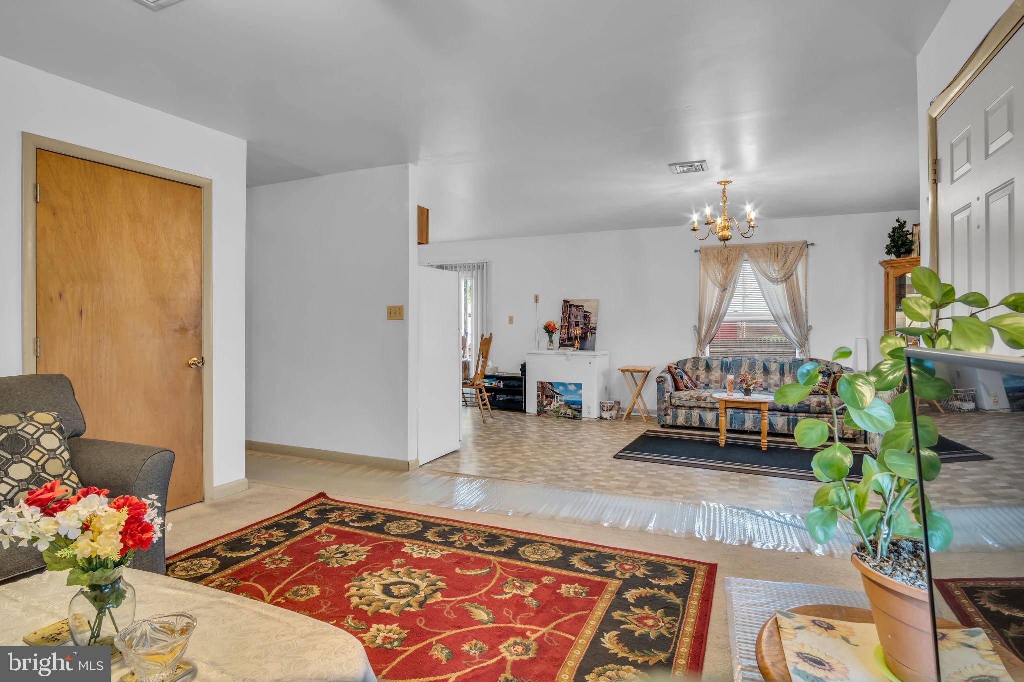 York, PA 17403,355 SIMPSON ST
