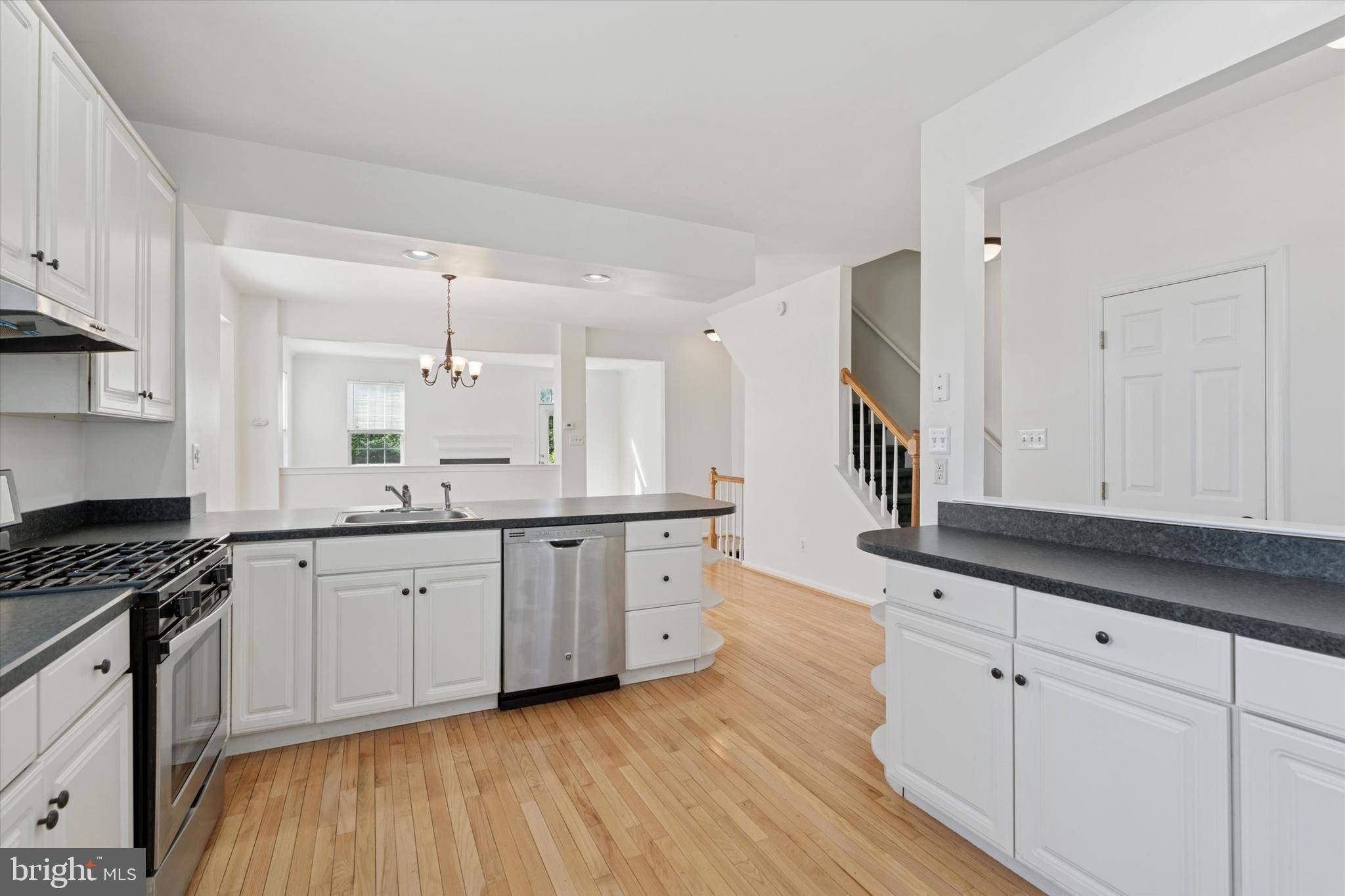 Conshohocken, PA 19428,523 BULLOCK ST #10