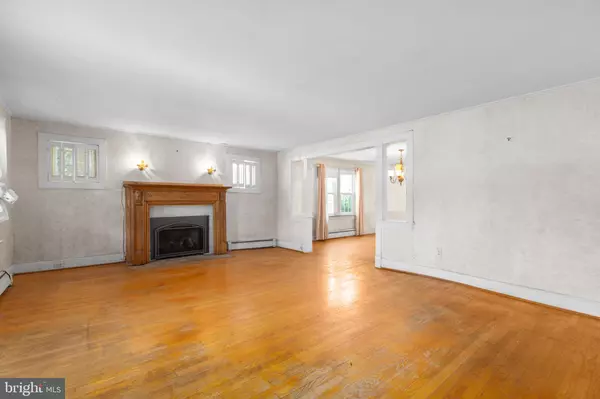 Fredericksburg, VA 22406,349 GREENBANK RD