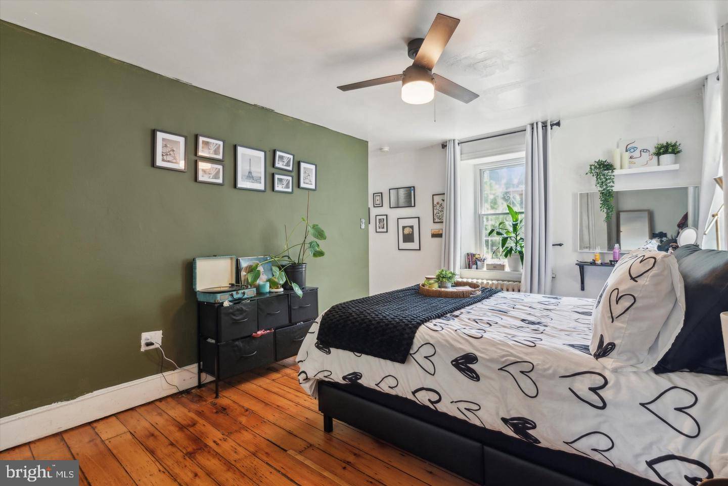 Philadelphia, PA 19144,23 W WALNUT LN #UNIT 2