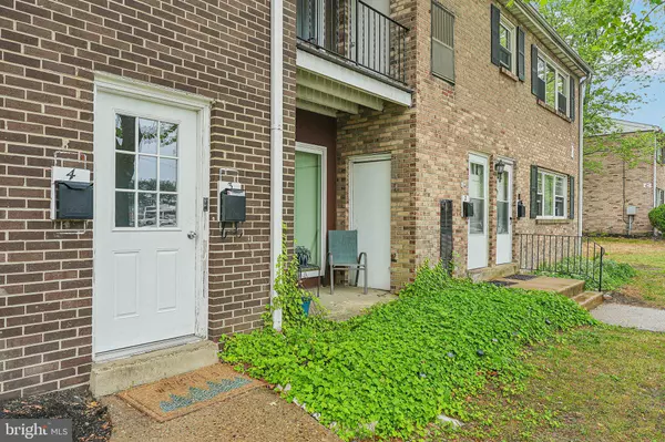 Edgewater Park, NJ 08010,1294 COOPER ST #B4