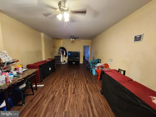 Baltimore, MD 21213,3017 ERDMAN AVE