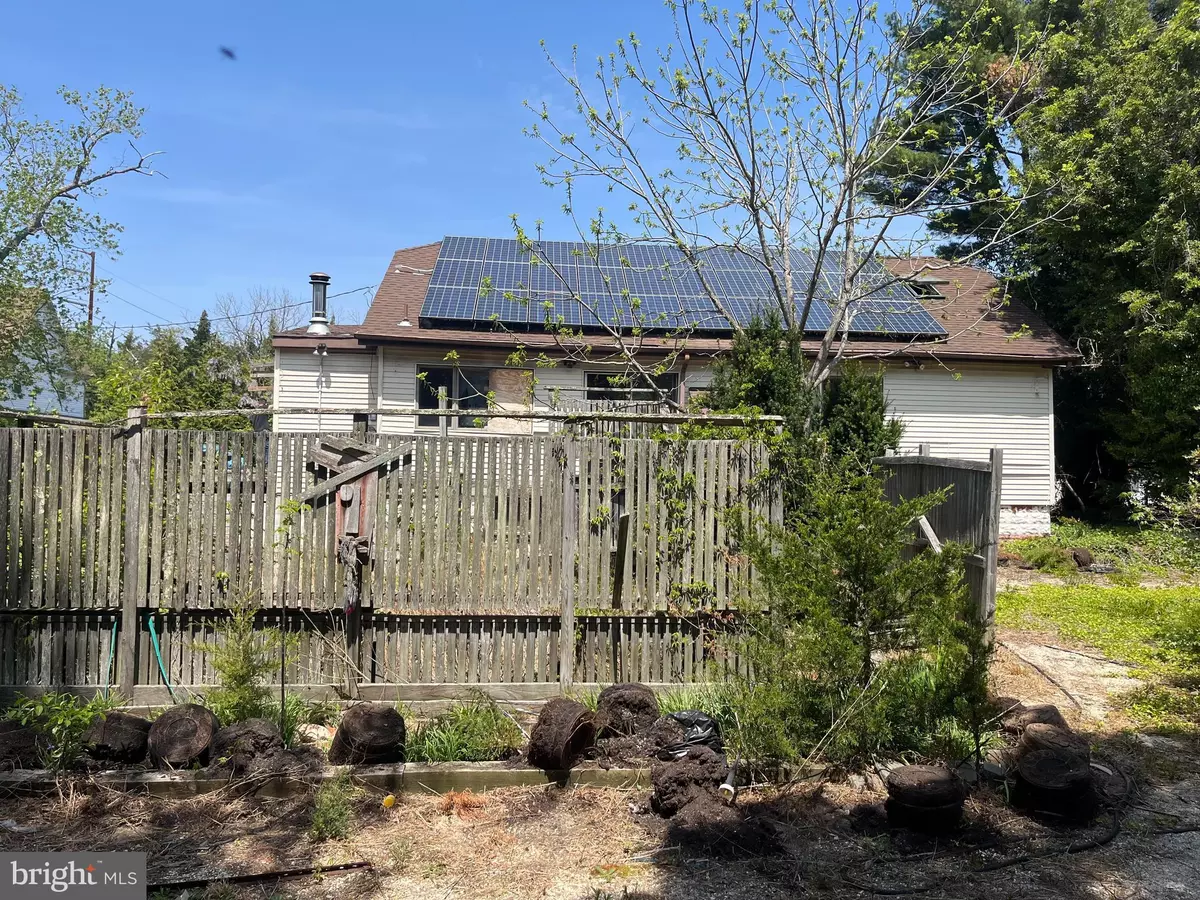 Tuckerton, NJ 08087,5573 ROUTE 9