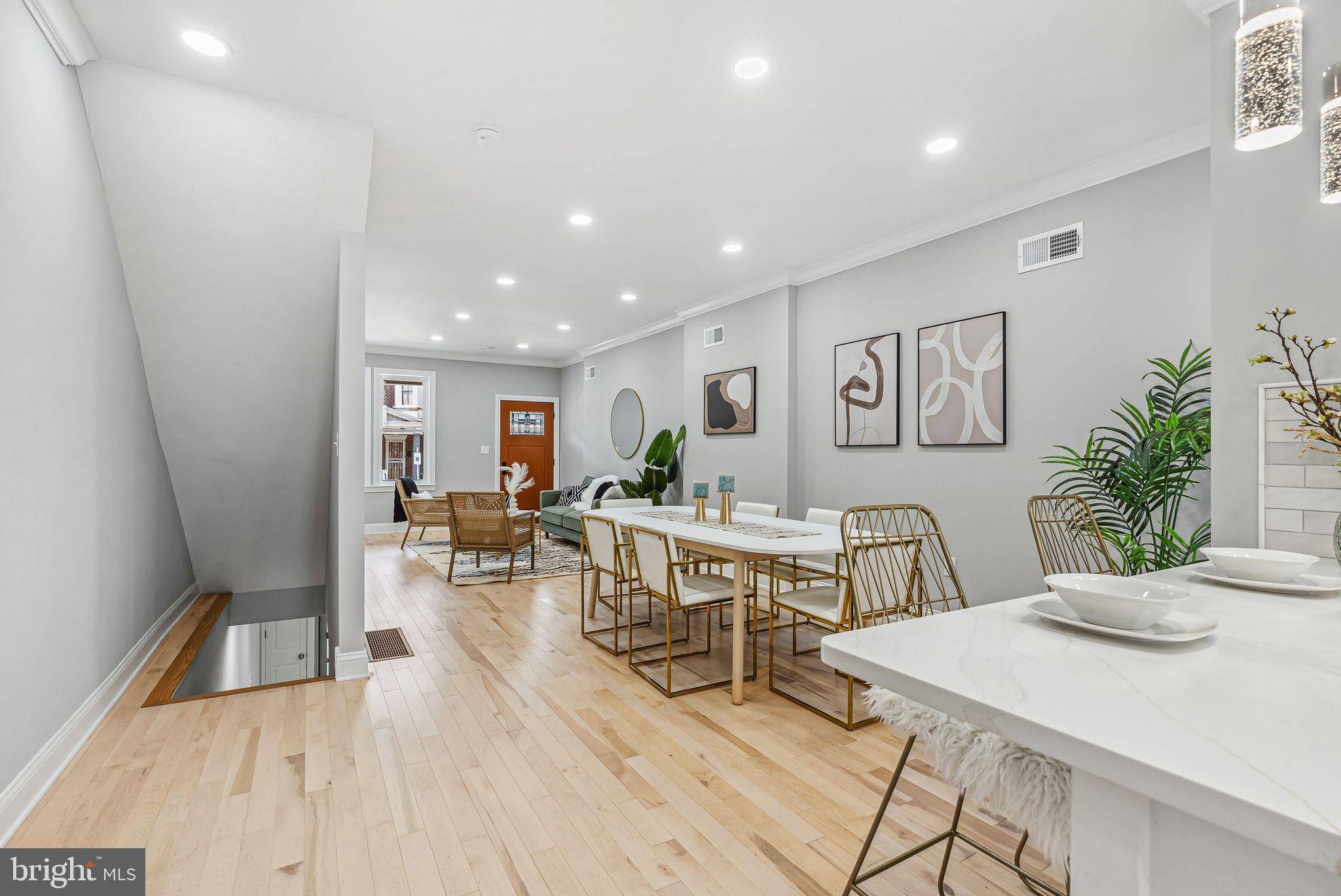 Philadelphia, PA 19119,40 E SLOCUM ST