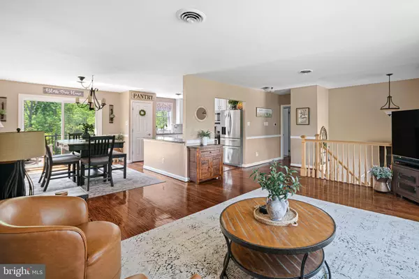 Warrington, PA 18976,1812 CARRIAGE WAY