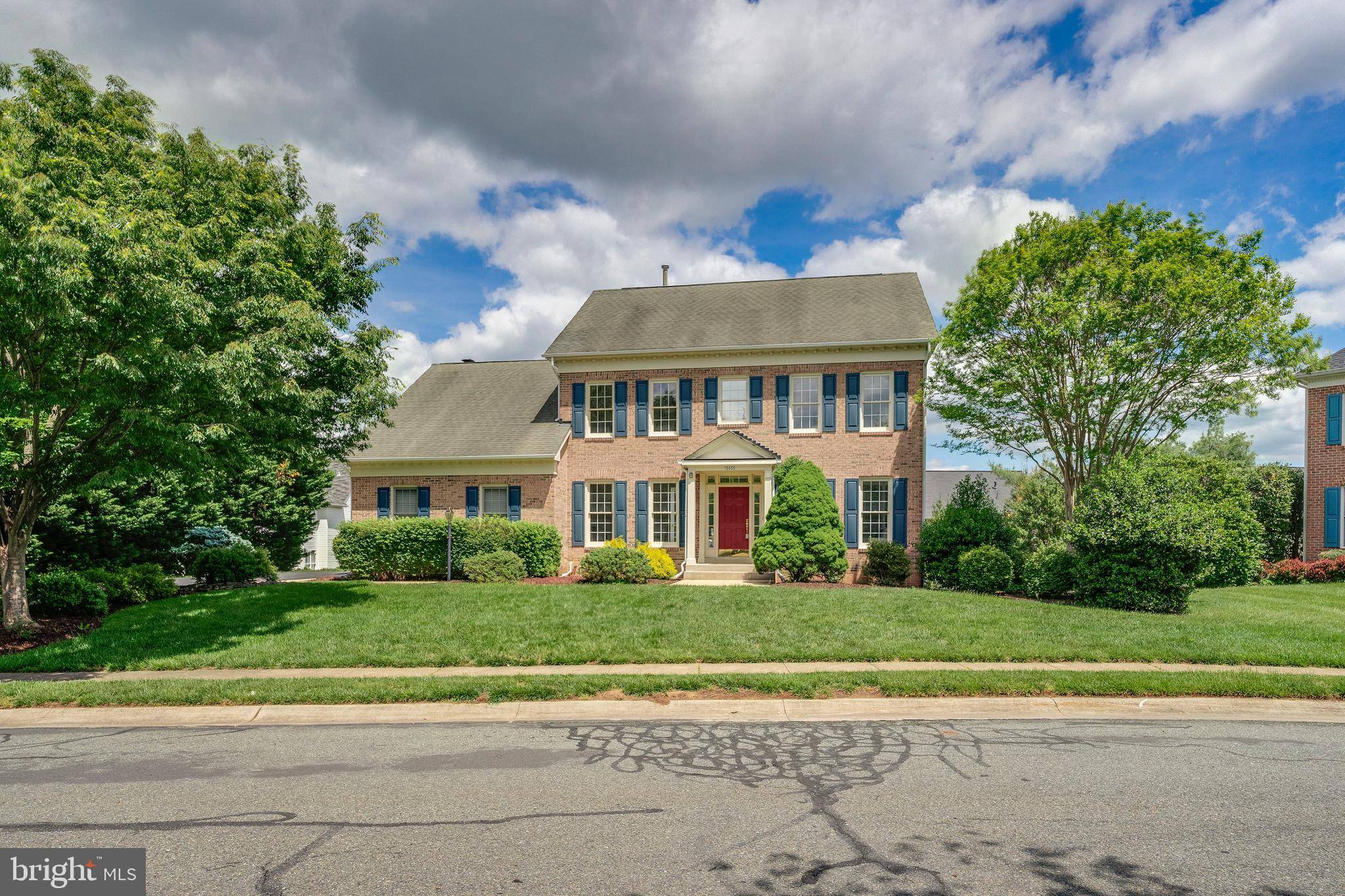 Potomac, MD 20854,10605 CLOVERBROOKE DR