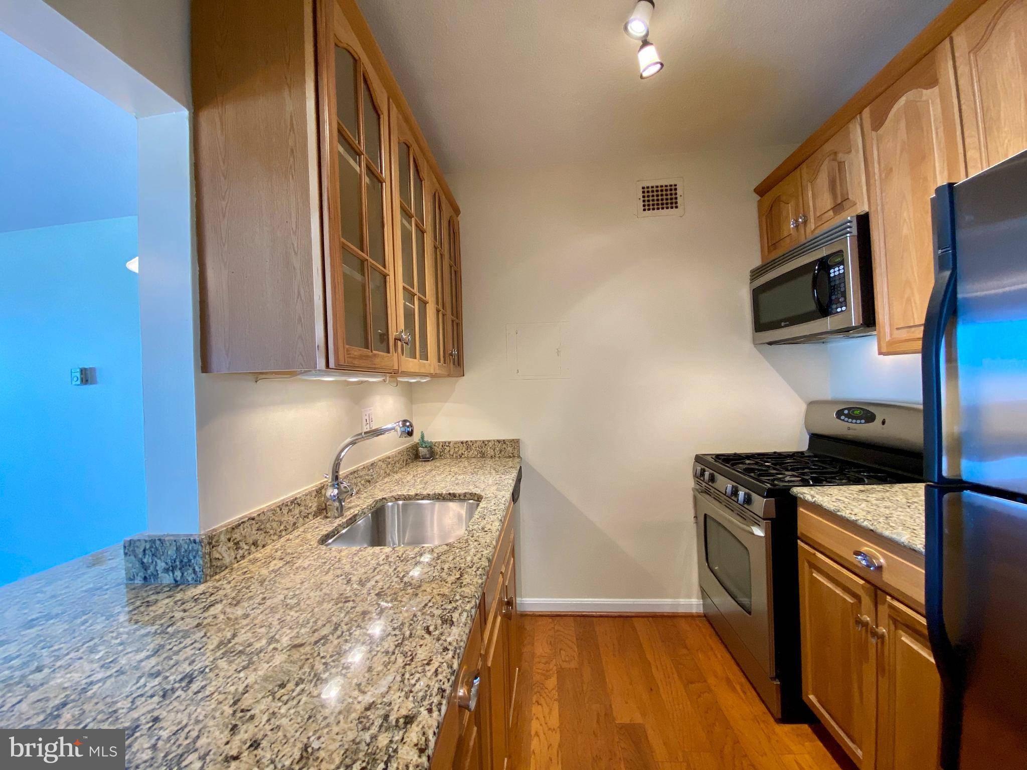 Arlington, VA 22203,4141 N HENDERSON RD #820