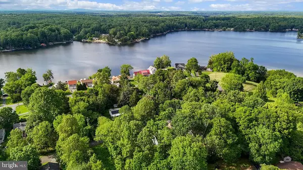 Louisa, VA 23093,260 LOCUST DR