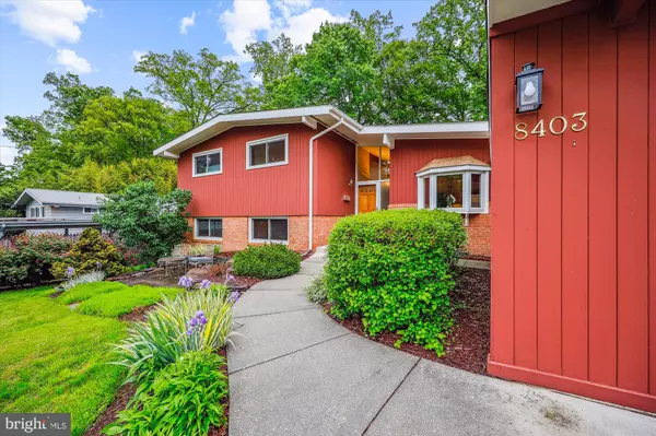 Bethesda, MD 20817,8403 WESTMONT TER