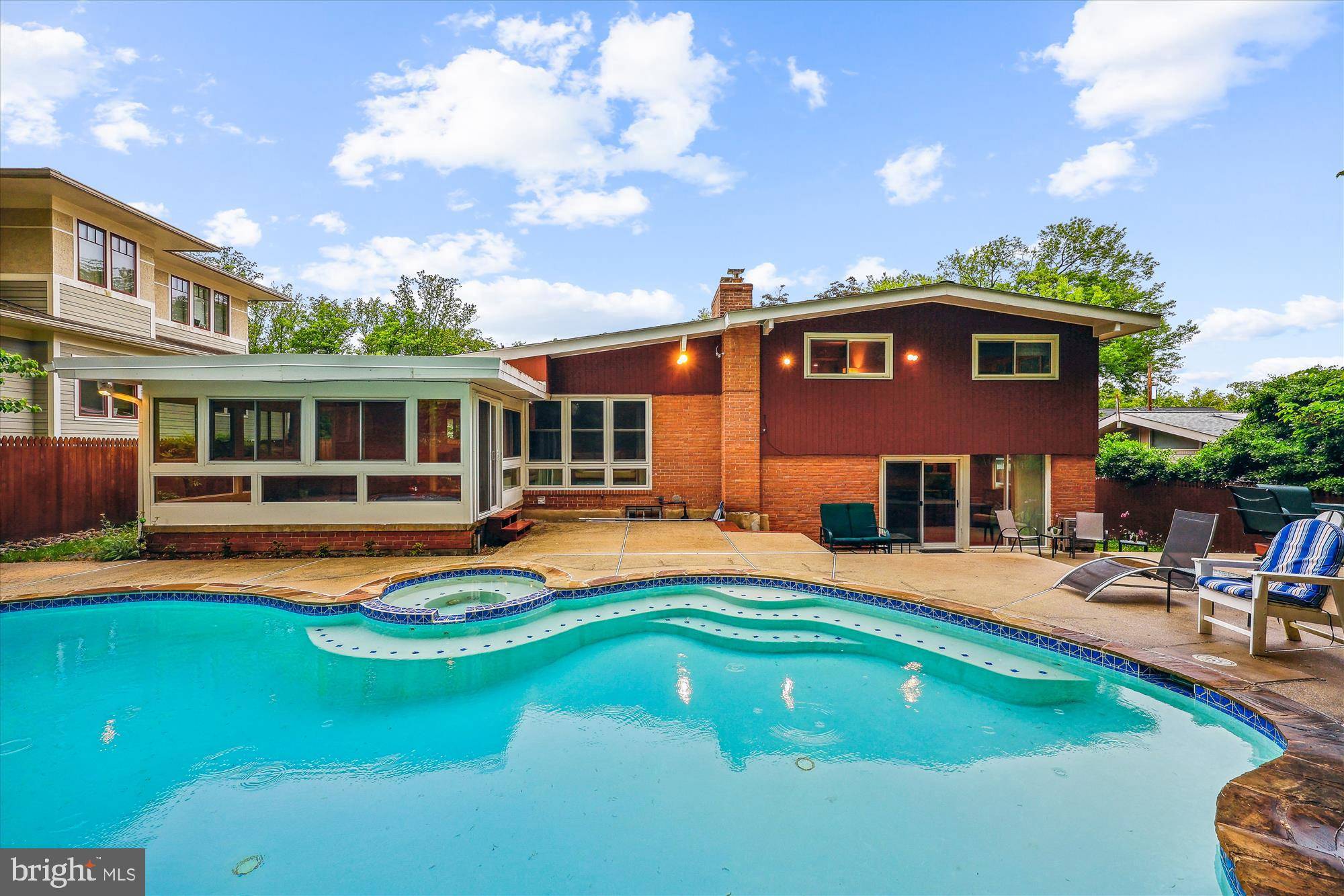 Bethesda, MD 20817,8403 WESTMONT TER