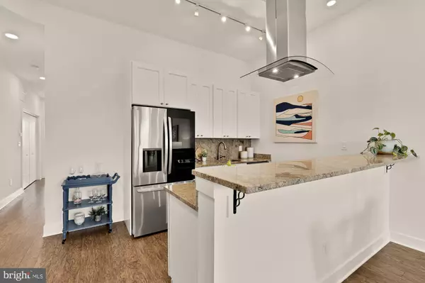Washington, DC 20002,2000 D ST NE #6