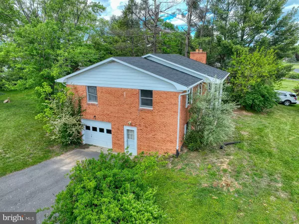 Woodstock, VA 22664,320 DAWN AVE