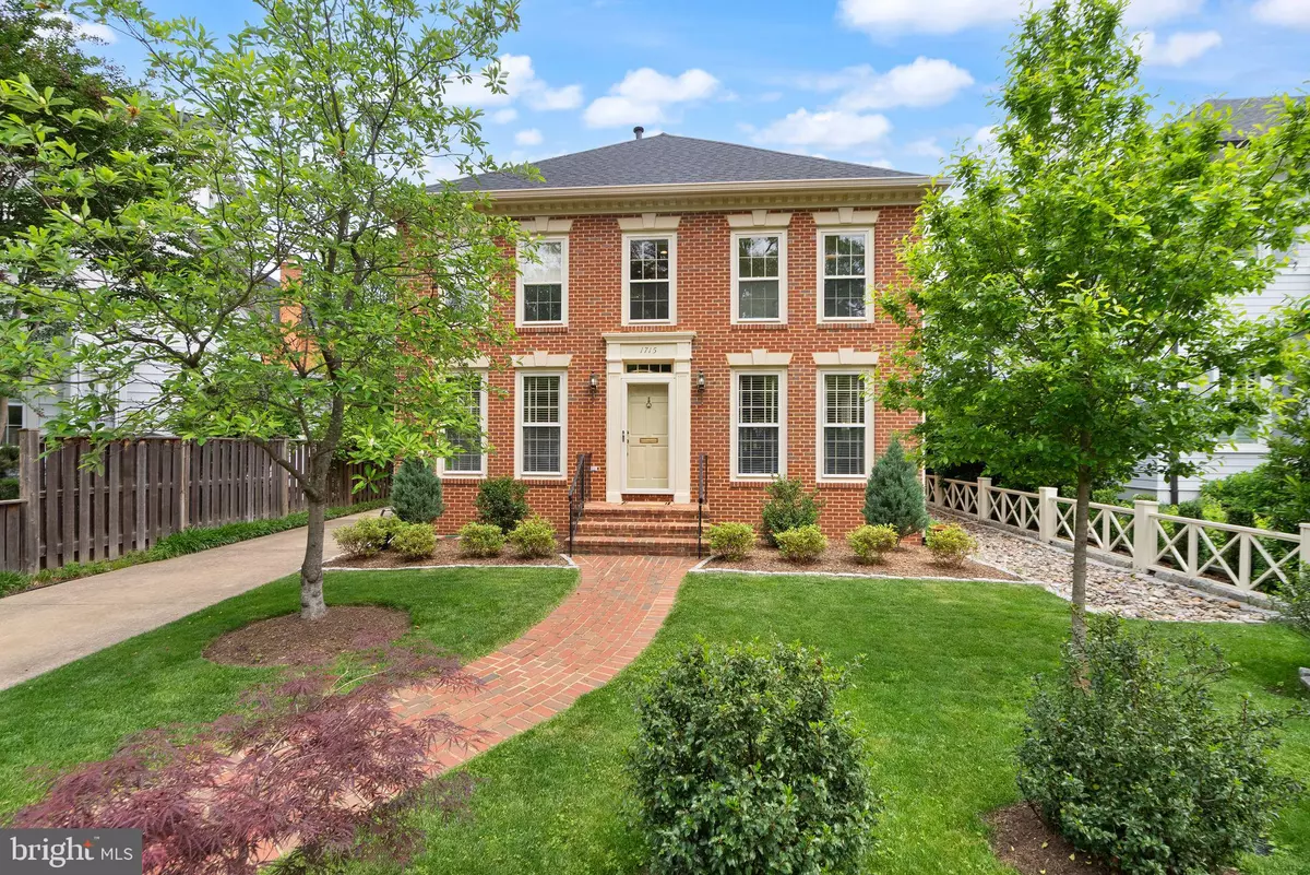 Arlington, VA 22201,1715 N EDGEWOOD ST