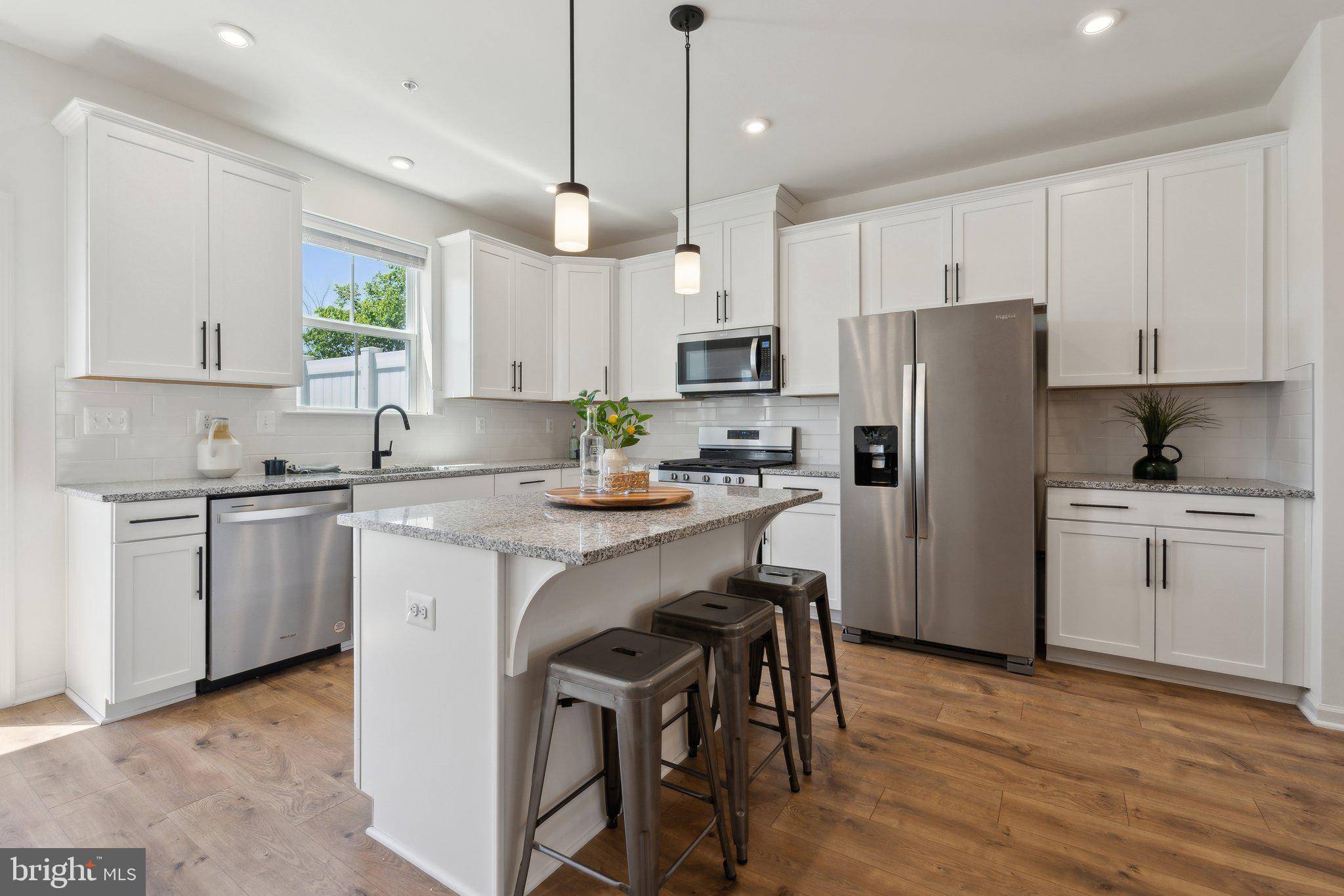 Severn, MD 21144,7836 HOPE CT