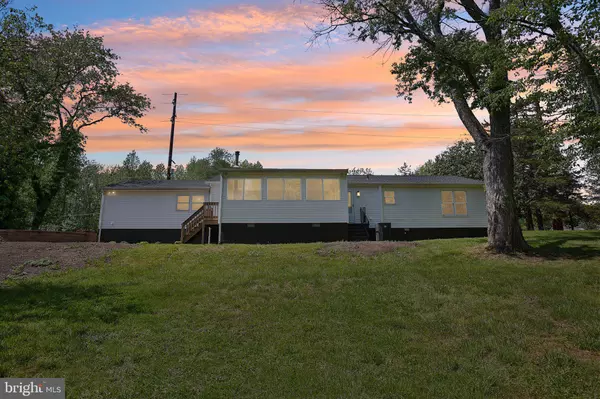 Pilesgrove, NJ 08098,302 FENWICK RD