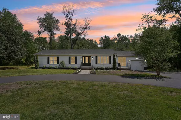 302 FENWICK RD,  Pilesgrove,  NJ 08098