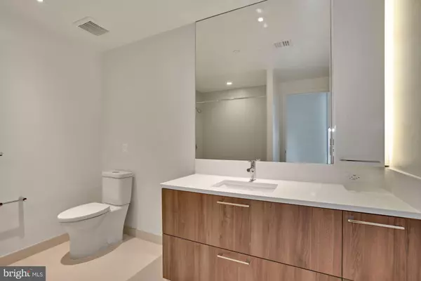 Mclean, VA 22102,1650 SILVER HILL DR #1303