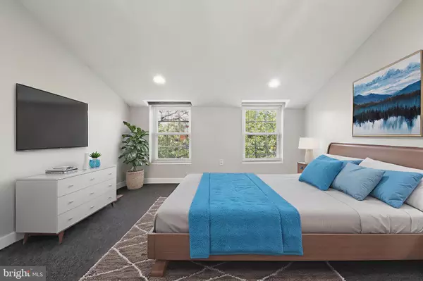 Baltimore, MD 21231,303 S WASHINGTON ST S