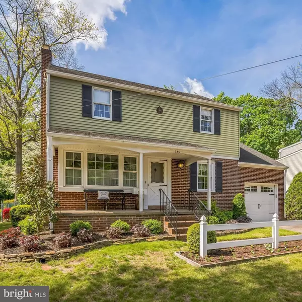 Haddonfield, NJ 08033,256 CRYSTAL TER