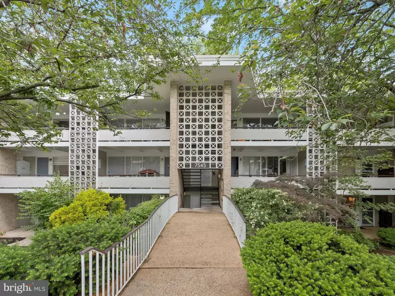 7545 SPRING LAKE DR #7545-B, Bethesda, MD 20817