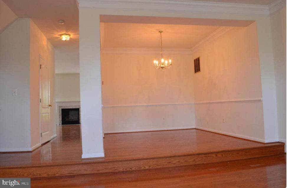 Chantilly, VA 20152,25508 CROSSFIELD DR