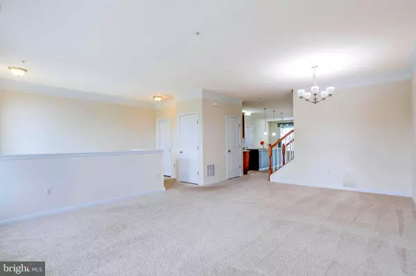 Lanham, MD 20706,2527 CAMPUS WAY N #69