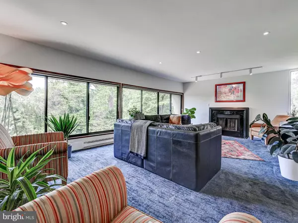 Towson, MD 21204,2025 SKYLINE RD