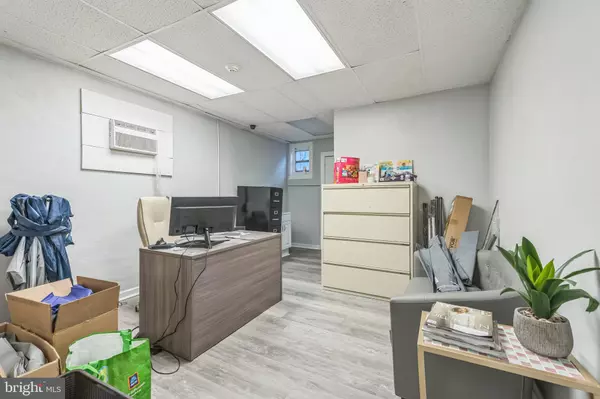 Philadelphia, PA 19119,6761 GERMANTOWN AVE