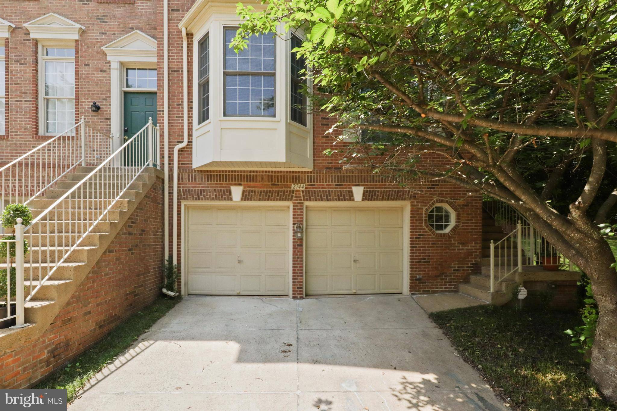Vienna, VA 22181,2744 PEMBSLY DR