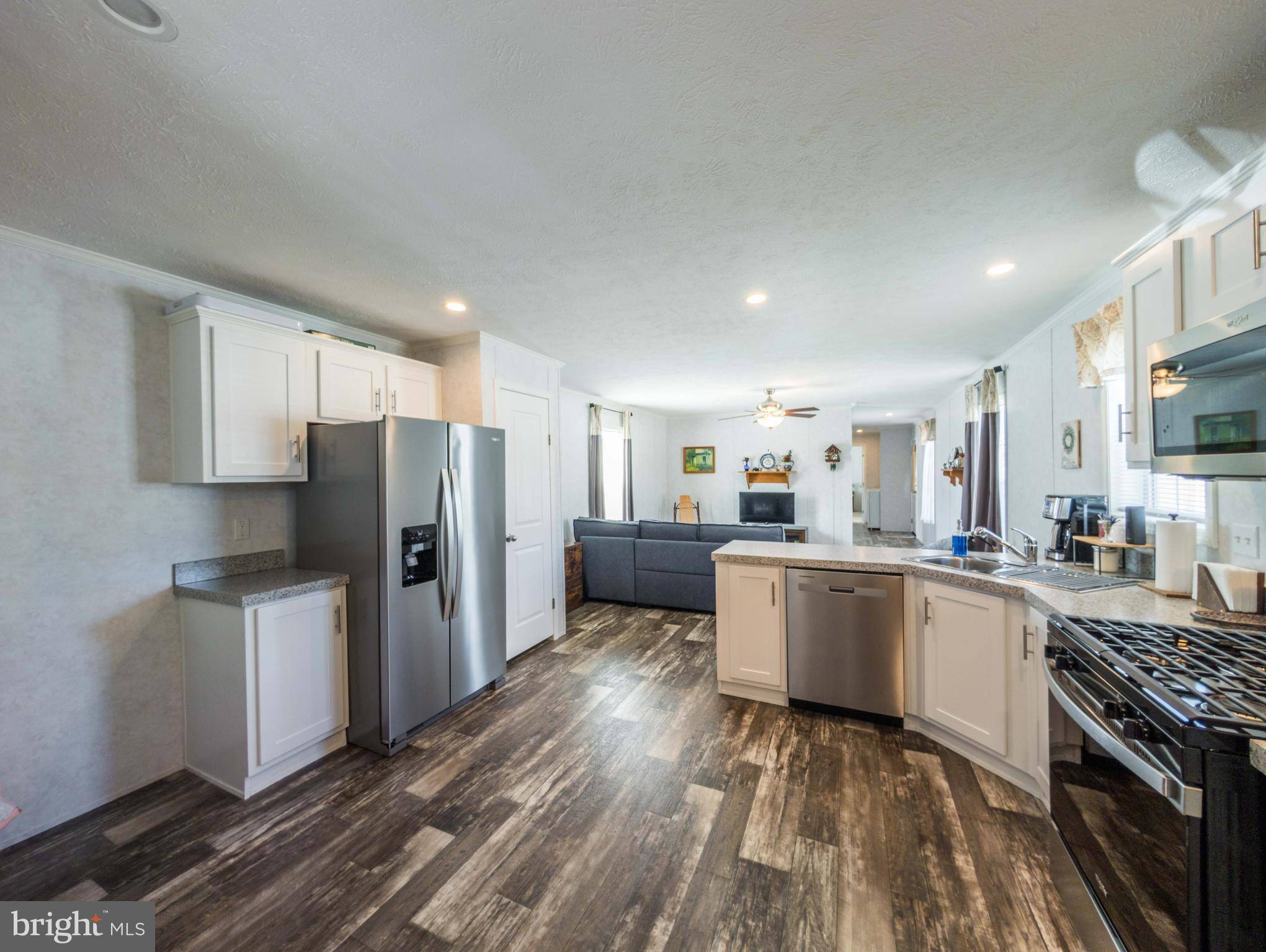 East Earl, PA 17519,30 LOBIN RD