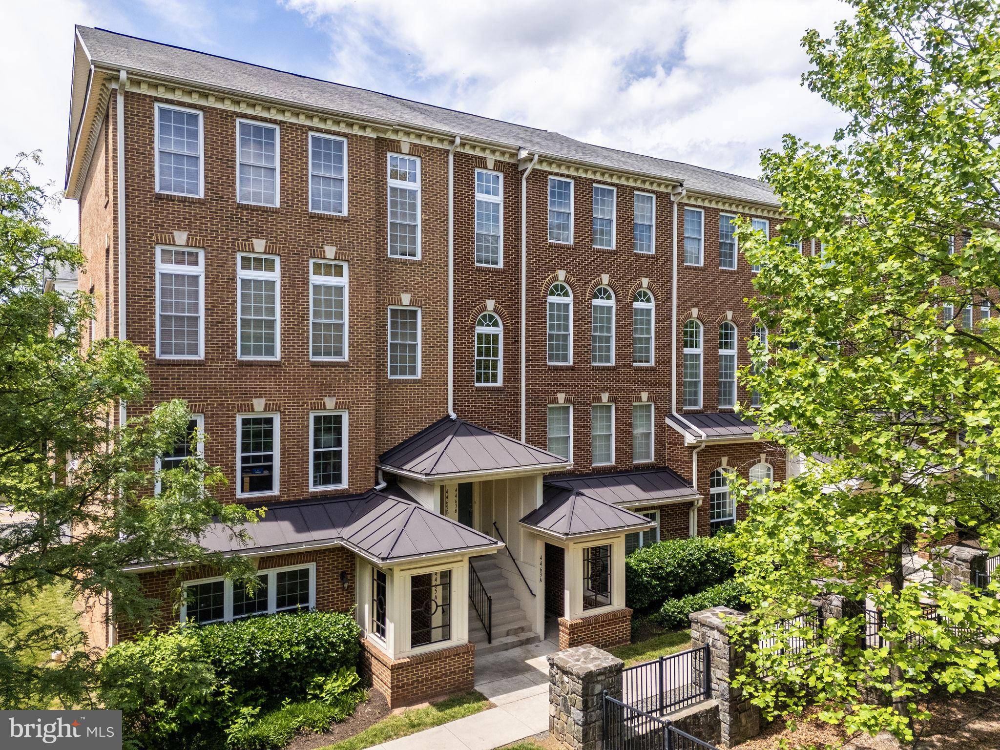 Fairfax, VA 22033,4463-B BEACON GROVE CIR #702B
