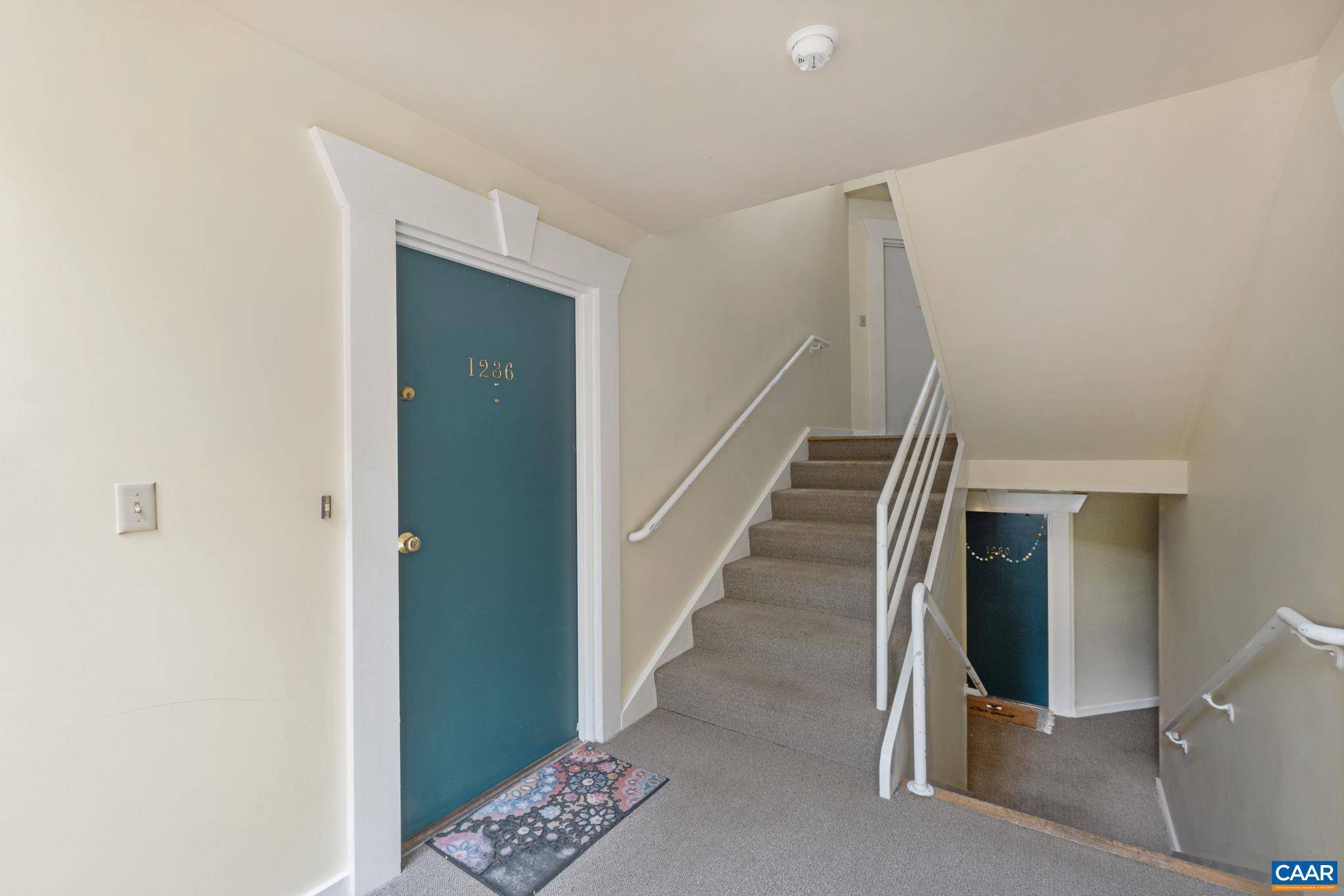 Charlottesville, VA 22902,1236 CLIFDEN GREENE