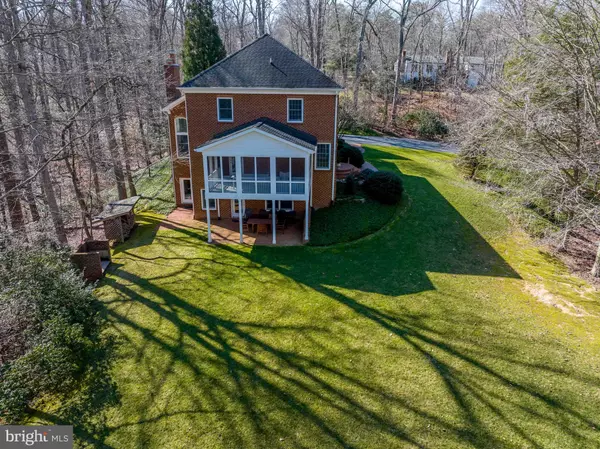 Clifton, VA 20124,7517 LEES FARM RD