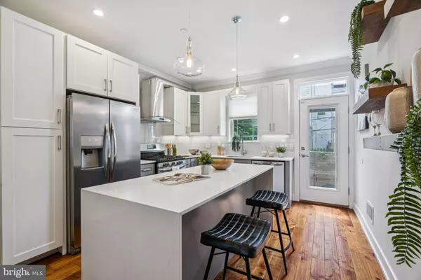 Philadelphia, PA 19146,2040 MANTON ST