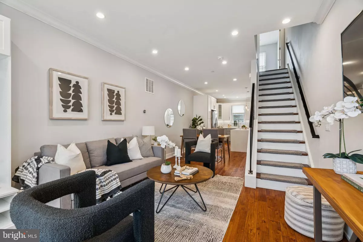 Philadelphia, PA 19146,2040 MANTON ST